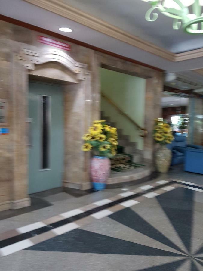 The Park Hotel Sukhumvit 7 Bangkok Buitenkant foto